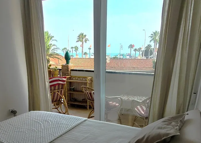 The Sea At Your Doorstep Apartment *